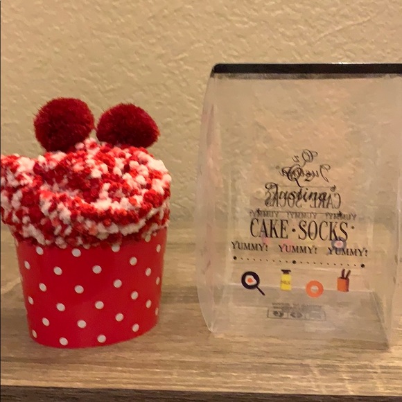 3 for $20 NWT Cozy Red Cupcake Socks - Picture 6 of 7